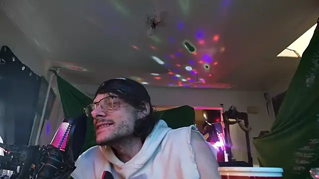 Snapshot of MasterDaddyCool chatting on 17, 10, 2025 MasterDaddyCool online show from 17, 10, 2025