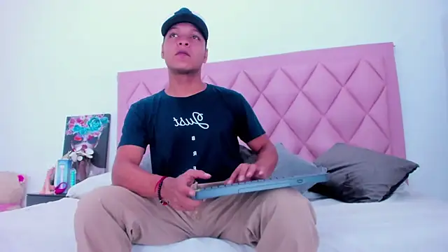 Ricky Owens1 online show from 29, 11, 2025