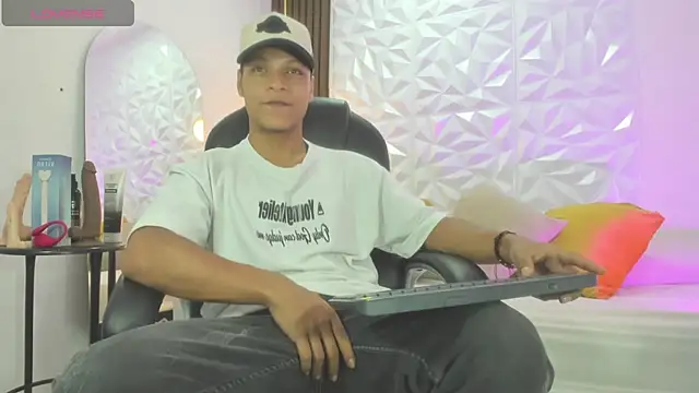 Ricky Owens1 online show from 18, 10, 2025