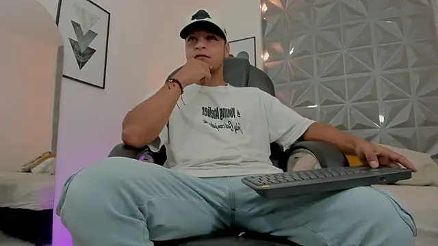 Ricky Owens1 online show from 19, 11, 2025