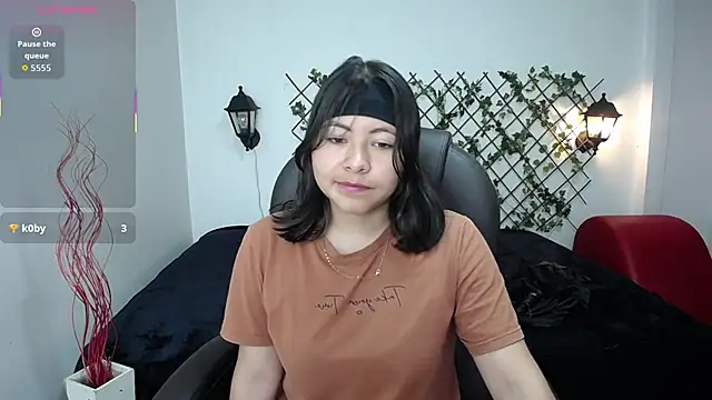 Louisa  clare online show from 11, 11, 2025