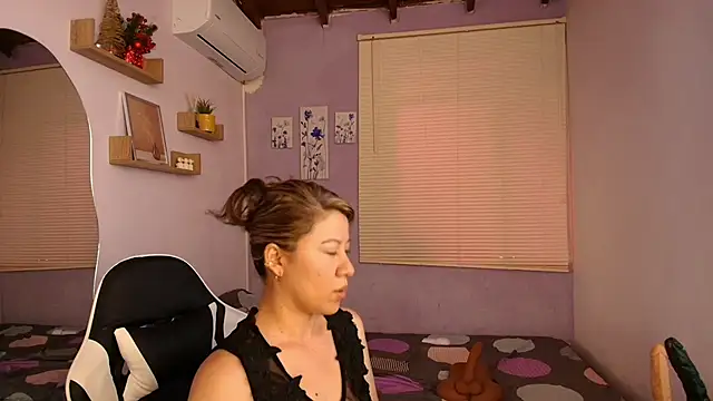 luna desiree online show from 11, 3, 2026