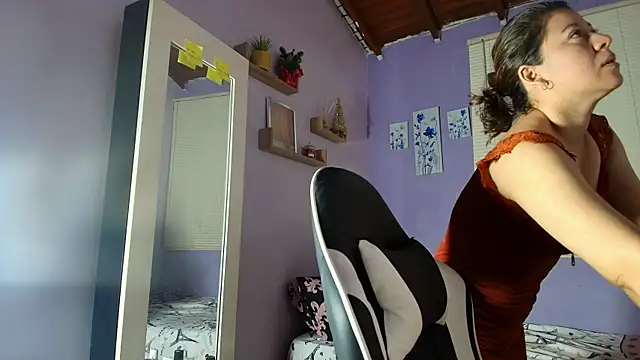 luna desiree online show from 24, 10, 2025