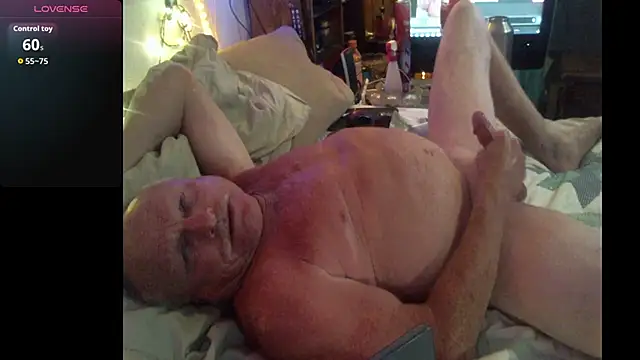 Pussyeat2please online show from 28, 3, 2026