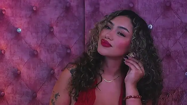 MaddisonBelucci online show from 24, 10, 2025