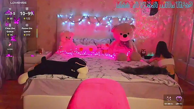 Snapshot of unearthly_di chatting on 4, 10, 2025 unearthly di online show from 4, 10, 2025