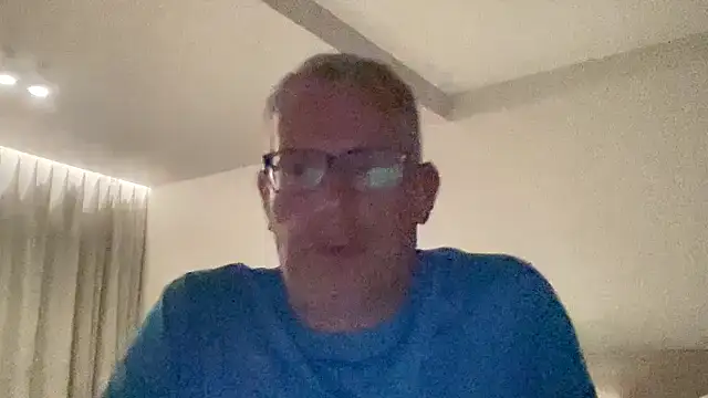 Snapshot of choupipat1 chatting on 30, 4, 2026 choupipat1 online show from 30, 4, 2026