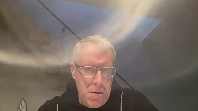 choupipat1 online show from 14, 1, 2026