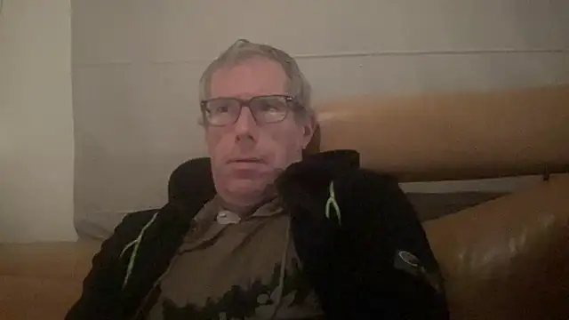 choupipat1 online show from 19, 11, 2025