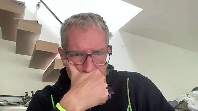 Snapshot of choupipat1 chatting on 18, 5, 2026 choupipat1 online show from 18, 5, 2026
