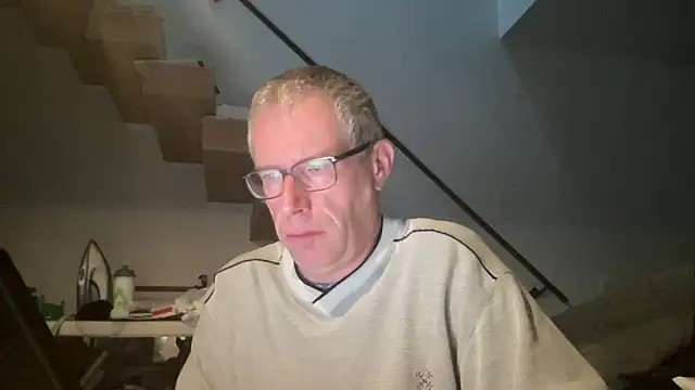 choupipat1 online show from 29, 10, 2025