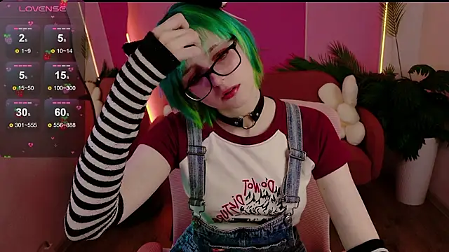 CoralineYoung online show from 12, 2, 2026