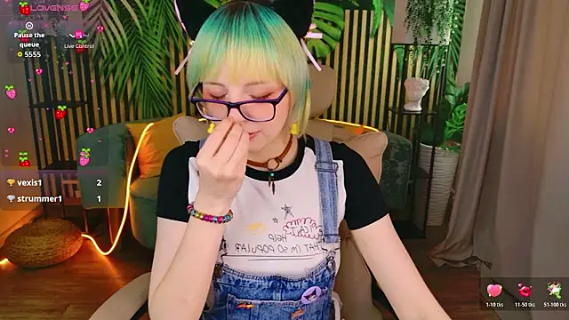 CoralineYoung online show from 6, 6, 2026