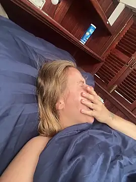 Stellamarbella online show from 4, 4, 2026