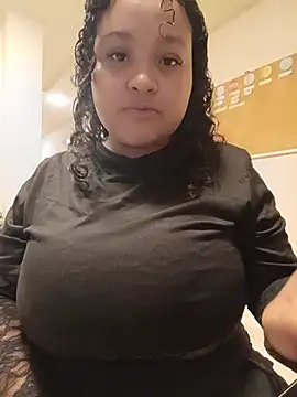 Snapshot of KITY_HILL chatting on 23, 5, 2026 KITY HILL online show from 23, 5, 2026