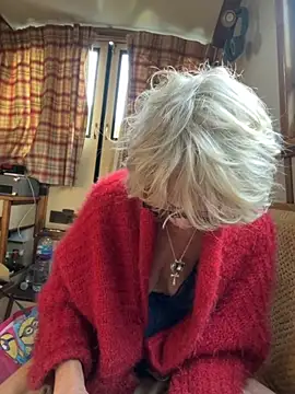 Snapshot of ladyboatlady chatting on 30, 9, 2025 ladyboatlady online show from 30, 9, 2025