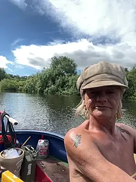 Snapshot of ladyboatlady chatting on 19, 6, 2026 ladyboatlady online show from 19, 6, 2026