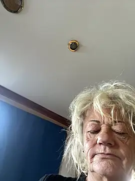 Snapshot of ladyboatlady chatting on 1, 7, 2026 ladyboatlady online show from 1, 7, 2026