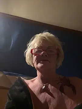 ladyboatlady online show from 26, 11, 2025