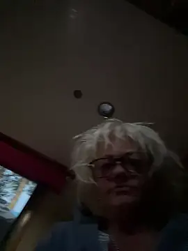 Snapshot of ladyboatlady chatting on 28, 6, 2026 ladyboatlady online show from 28, 6, 2026