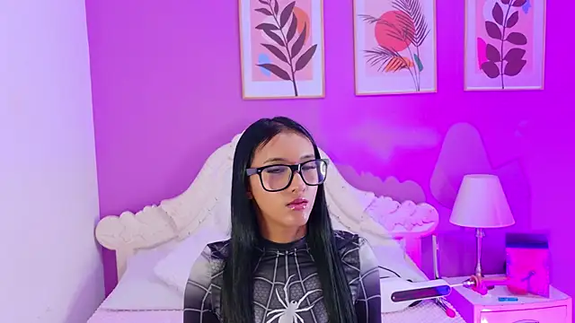 SamantaKane online show from 7, 4, 2026