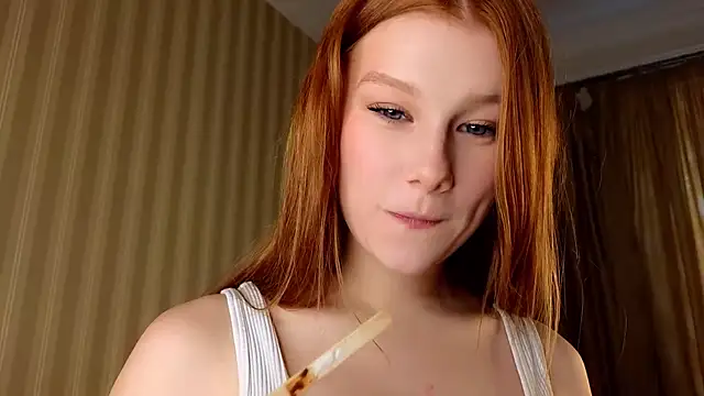 Snapshot of Juuulia_ chatting on 18, 5, 2026 Juuulia online show from 18, 5, 2026