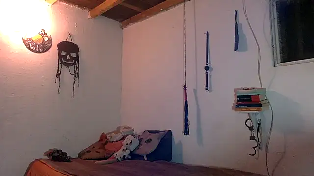 indomitaFox online show from 10, 10, 2025