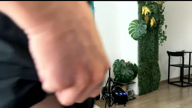 Neythancooper online show from 9, 11, 2025