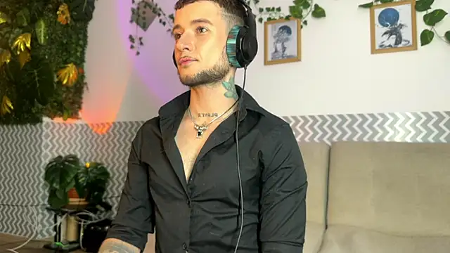 Neythancooper online show from 19, 11, 2025