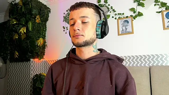 Neythancooper online show from 18, 11, 2025