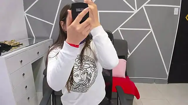 paula miler1 online show from 7, 1, 2026