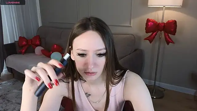 cutienaughtygirl online show from 21, 3, 2026