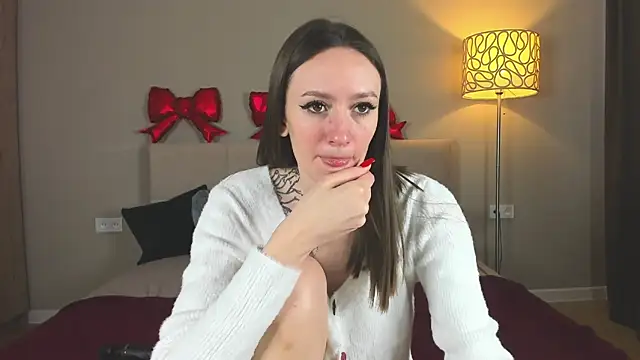 cutienaughtygirl online show from 16, 3, 2026