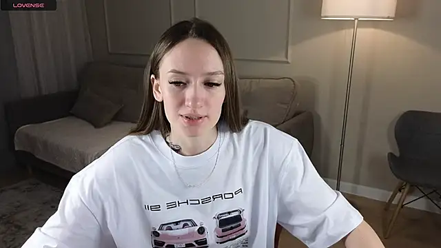 cutienaughtygirl online show from 1, 2, 2026