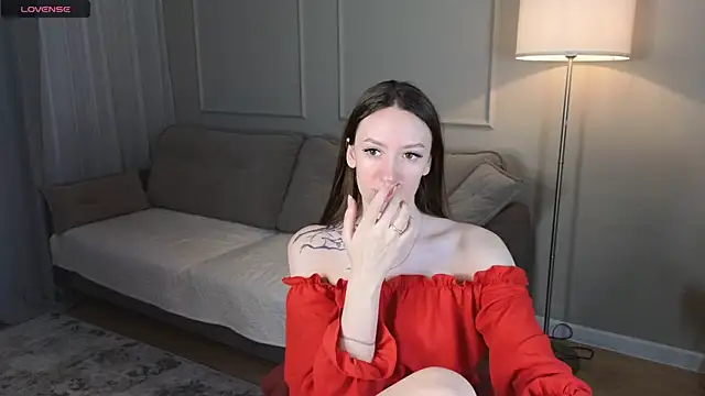 cutienaughtygirl online show from 22, 4, 2026