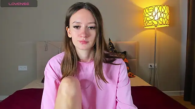 cutienaughtygirl online show from 25, 10, 2025