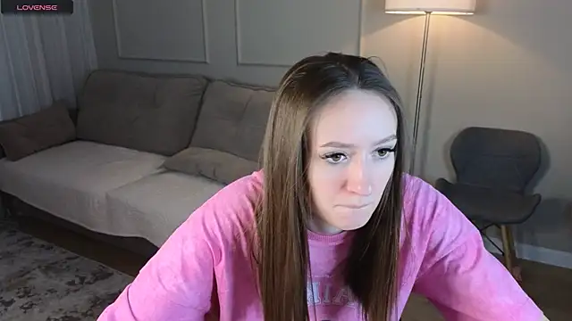 cutienaughtygirl online show from 5, 4, 2026