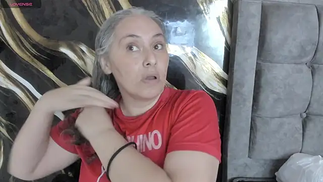 Snapshot of mature_gold chatting on 2, 10, 2025 mature gold online show from 2, 10, 2025