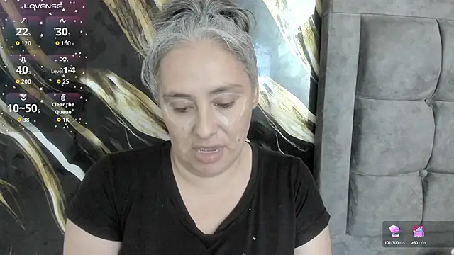 Snapshot of mature_gold chatting on 3, 10, 2025 mature gold online show from 3, 10, 2025