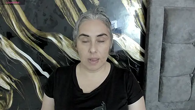 Snapshot of mature_gold chatting on 26, 9, 2025 mature gold online show from 26, 9, 2025