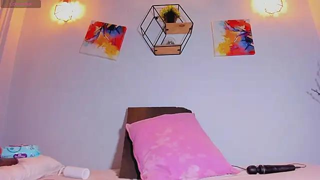 Karlaliones69 online show from 3, 12, 2025