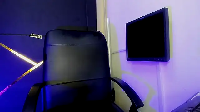 Kylie Moan online show from 30, 11, 2025