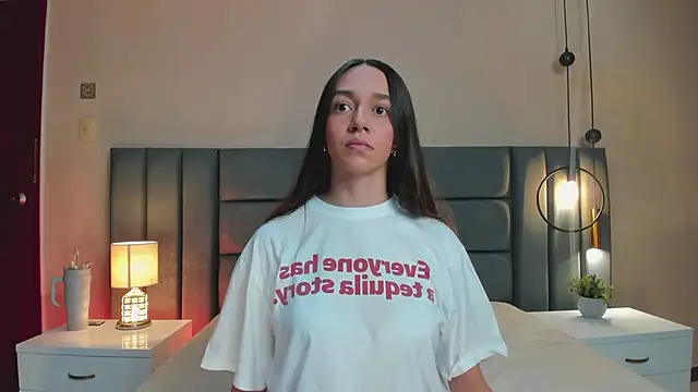 Snapshot of IremLee_ chatting on 25, 9, 2025 IremLee  online show from 25, 9, 2025