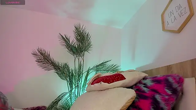 Snapshot of Hadid_Jimenez_ chatting on 29, 11, 2025 Hadid Jimenez online show from 29, 11, 2025