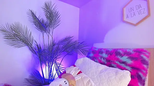 Snapshot of Hadid_Jimenez_ chatting on 12, 11, 2025 Hadid Jimenez online show from 12, 11, 2025