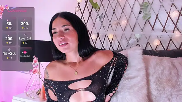 Snapshot of Hadid_Jimenez_ chatting on 30, 10, 2025 Hadid Jimenez online show from 30, 10, 2025