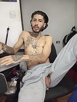 Snapshot of Tattoboy19cm chatting on 21, 7, 2026 Tattoboy19cm online show from 21, 7, 2026