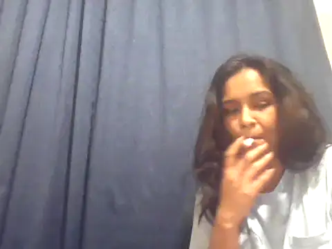 Snapshot of cute_indianxo chatting on 12, 10, 2025 cute indianxo online show from 12, 10, 2025