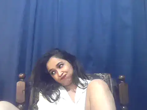 Snapshot of cute_indianxo chatting on 4, 11, 2025 cute indianxo online show from 4, 11, 2025