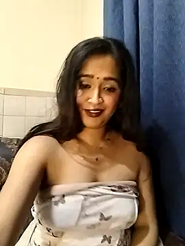 Snapshot of cute_indianxo chatting on 30, 4, 2026 cute indianxo online show from 30, 4, 2026